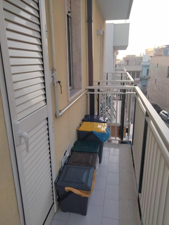 Chiale Holiday Apartments 滨海波利尼亚诺 外观 照片