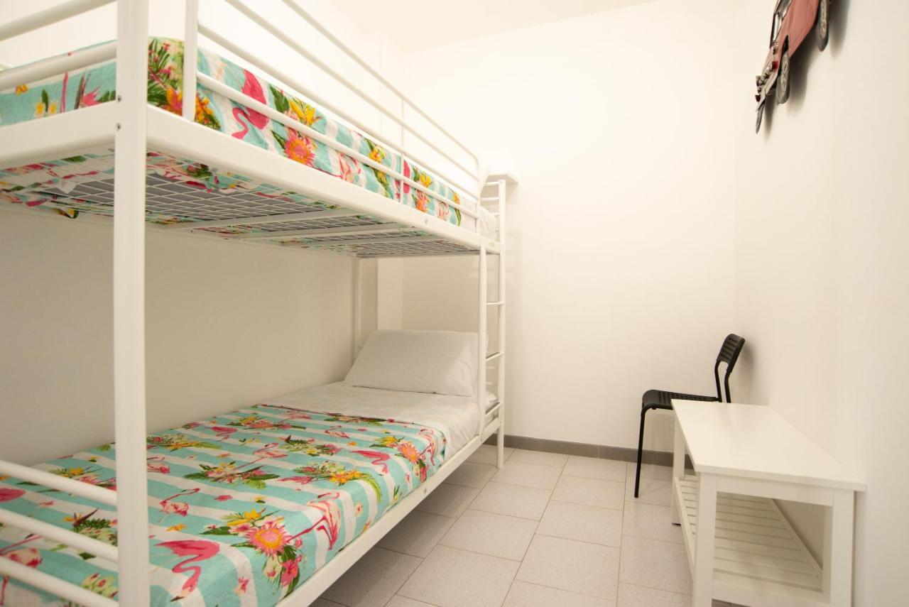 Chiale Holiday Apartments 滨海波利尼亚诺 外观 照片