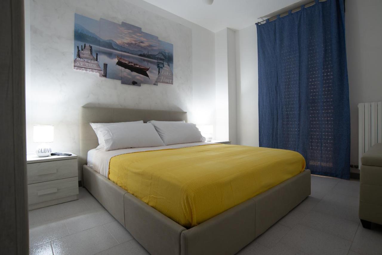 Chiale Holiday Apartments 滨海波利尼亚诺 外观 照片